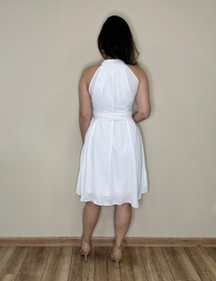 Vestido midi em crepe tamanho único branco Moniê na internet
