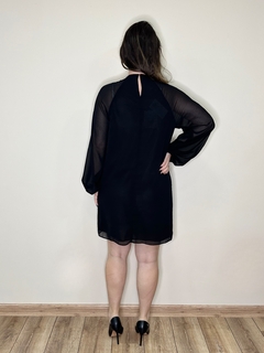 Vestido Curto preto com transparência Amora na internet