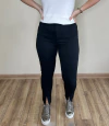 Legging preta justa Paula