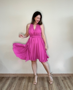 Vestido midi em crepe tamanho único rosa Moniê