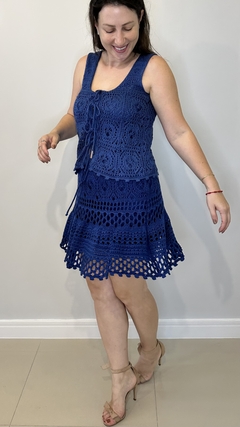 Conjunto de fio com saia e blusa regata azul - comprar online