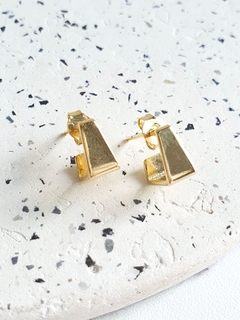 Brinco Concreta dourado