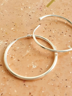 Argola Fio banho prata