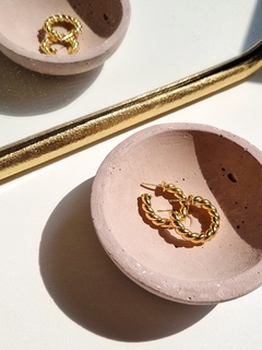Argola Tordre M Banho Ouro - loja online