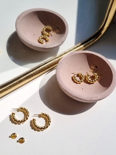Argola Tordre P Banho Ouro - loja online