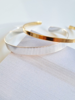 Bracelete Canelado Banho Prata na internet