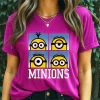 Fucsia - T-Shirt Feminina Minions Divertidos Fundo Azul Pop