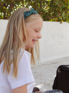 Vincha rígida Colegio Azul Marino - comprar online