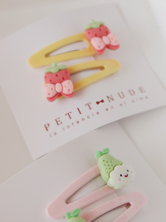 Par de clips Frutilla - comprar online
