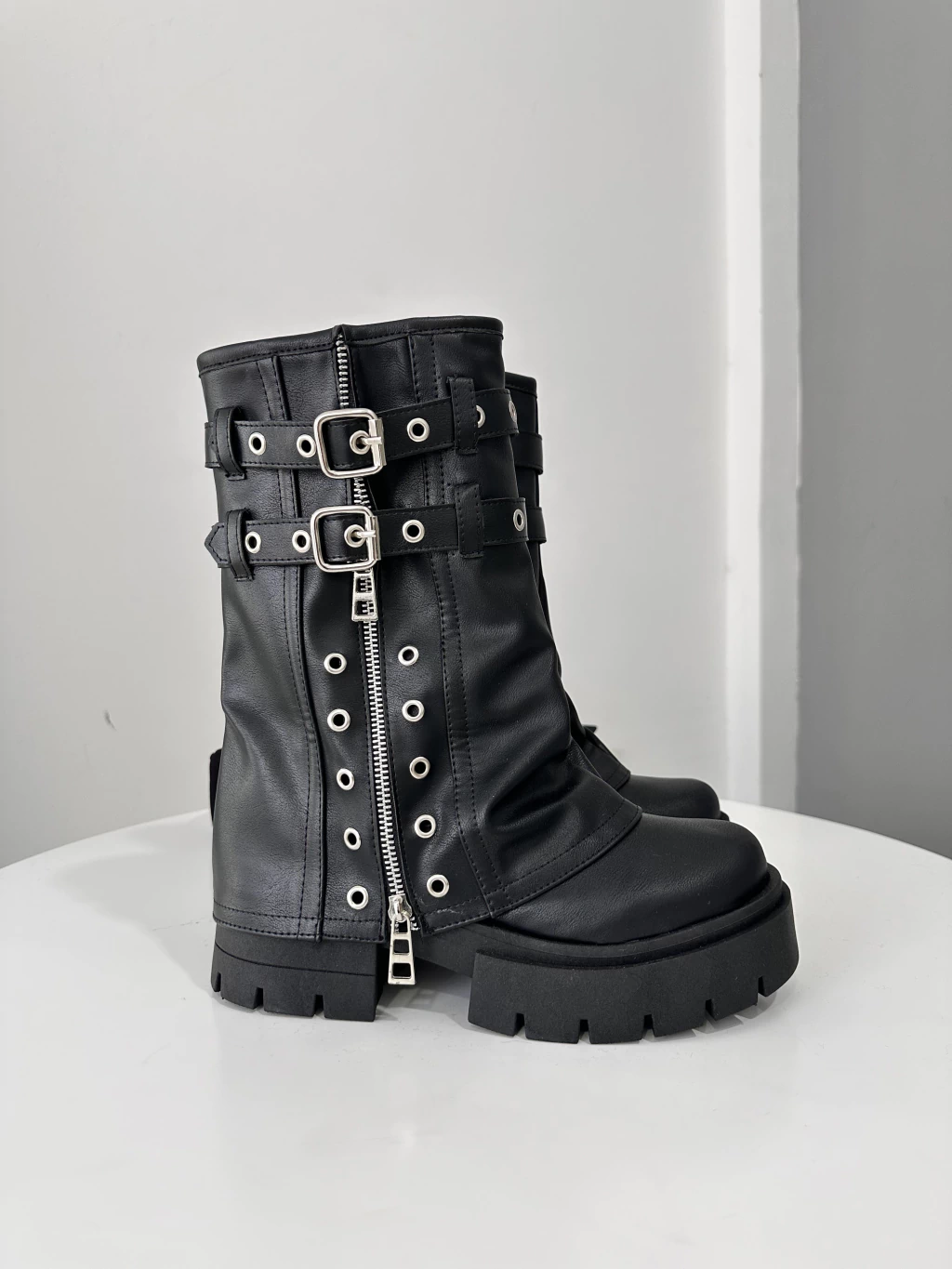 Botas Fenty Baja Negro