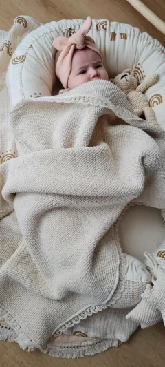 NIDO DE CONTENCIÓN WAFFLE CRUDO CON ESTAMPA ARCOIRIS - BAYI