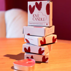 10 und. CAIXINHA + VELA LOVE - comprar online