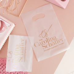 Sacola Plástica M 20x30cm COM SEU LOGO - comprar online