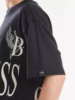 Remera Noisiness Negro en internet
