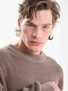 Sweater Cooper Tostado en internet