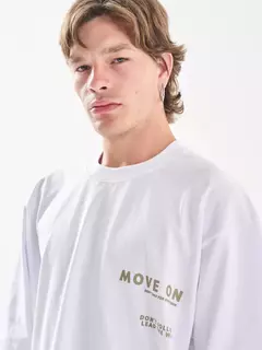 Remera Boxy Move On Blanco - comprar online