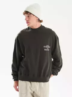 Buzo Boxy Wild Verde Militar - comprar online