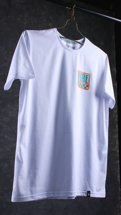 Remera Serial Blanco - tienda online