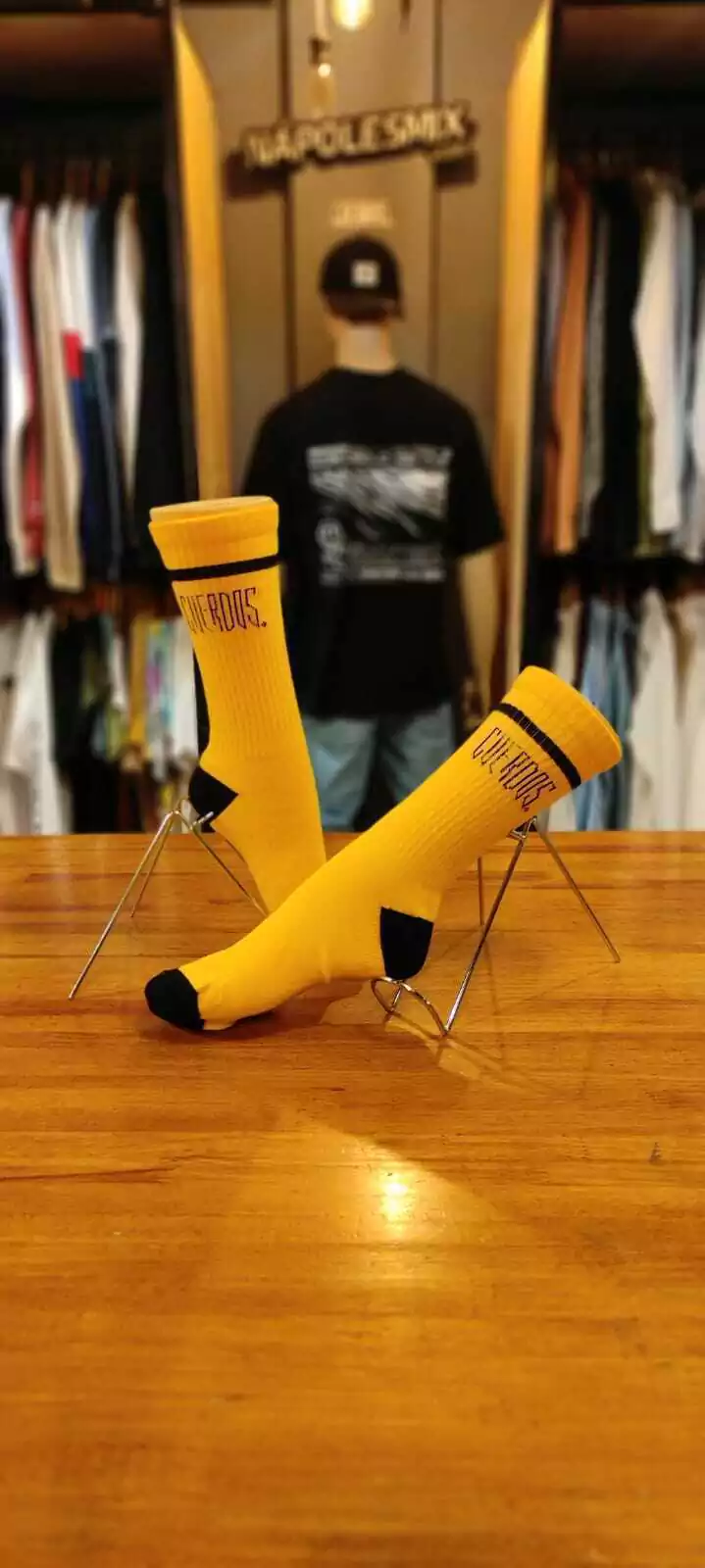 Medias Arnold Amarillo