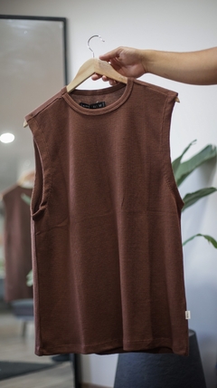 Musculosa Waffle West Chocolate en internet