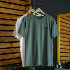 Remera Born Verde en internet