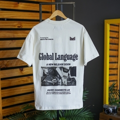 Remera Global Lenguage Crudo