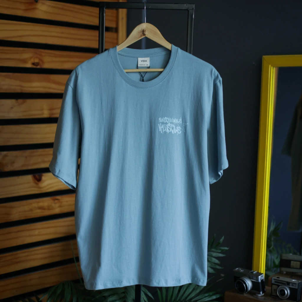 Remera Hustle Celeste