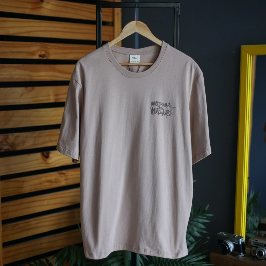 Remera Hustle Camel
