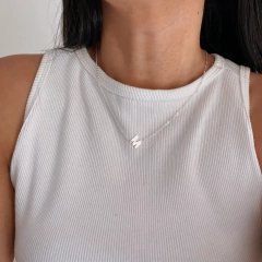 colar inicial banhado a prata