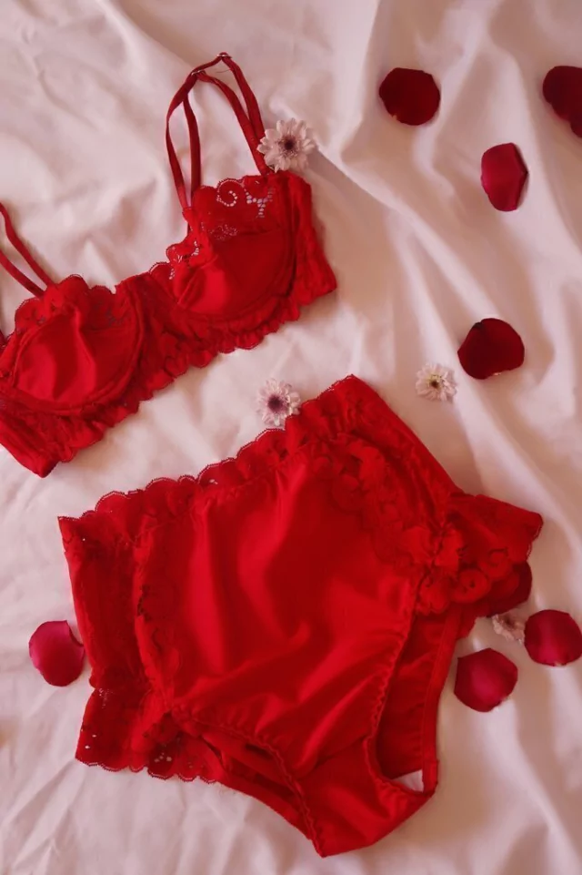Set Delilah thumbnail 2