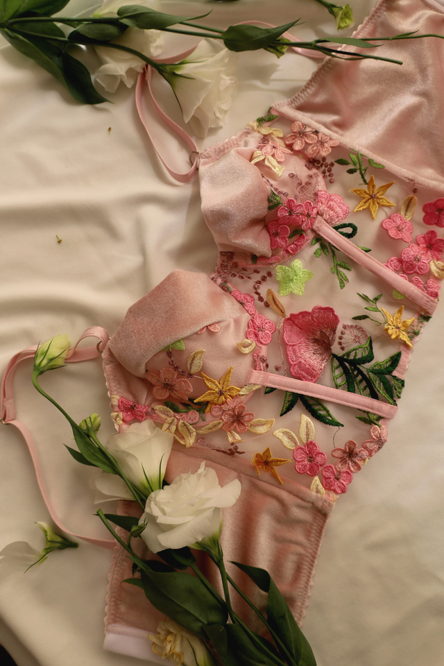 Corset Ballerina thumbnail 2