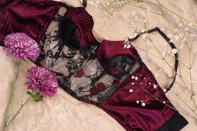 Corset Malbec thumbnail 2
