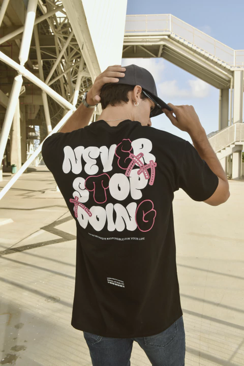 OVER T-SHIRT NEVER STOP - comprar online