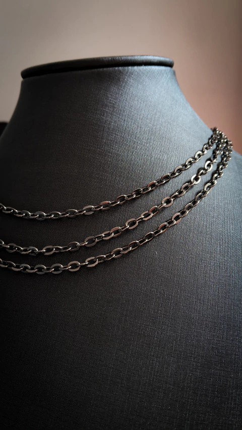 Gargantilha mix três correntes Lana - comprar online