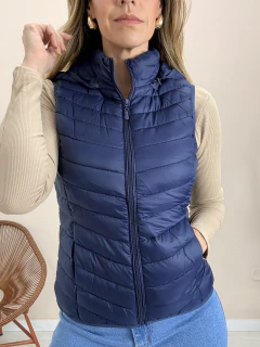 Colete Feminino Puffer com Capuz