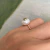 Anel Ouro 18k Dedinho com Pérola e Esmeralda NAT - Liva 