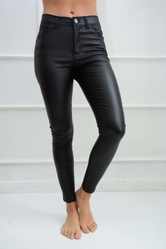 Pantalon Engomado Leather