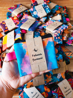 Monedero felices fiestas por unidad (estampados surtidos sin elección) - Mariposa Bolsos