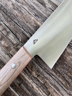Gyuto Inox y Radal con separadores rojos - Muller Cuchilleria cuchillos de cocina