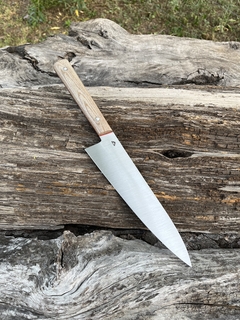 Gyuto Inox y Radal con separadores rojos
