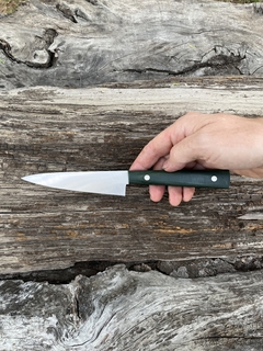 Oficio Gyuto Inox y Micarta verde casera con separadores en internet