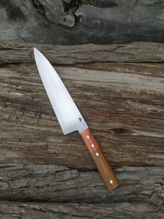 Chef Gran Gyuto inox Sandvik Palo Rosa y Lapacho