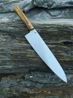 Super Gyuto inox Sandvik 14c28n y Urunday veteado