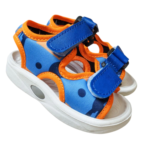 SANDALIAS CON ABROJOS TUCANES - comprar online