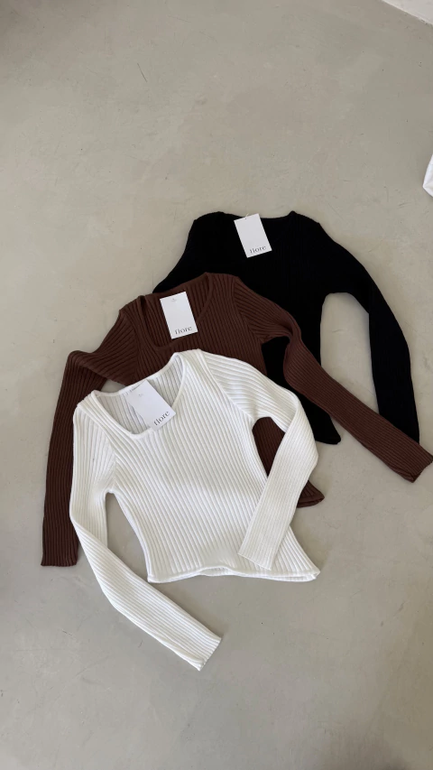 SWEATER CROP SIMON - comprar online