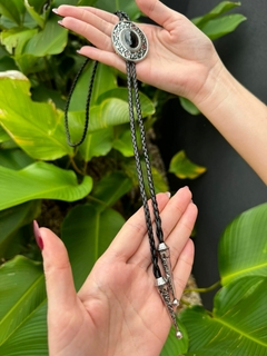Colar Gravatinha Medalha - comprar online