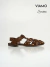SANDALIA PUNTA CERRADA TACHAS HARRIET VIAMO - comprar online