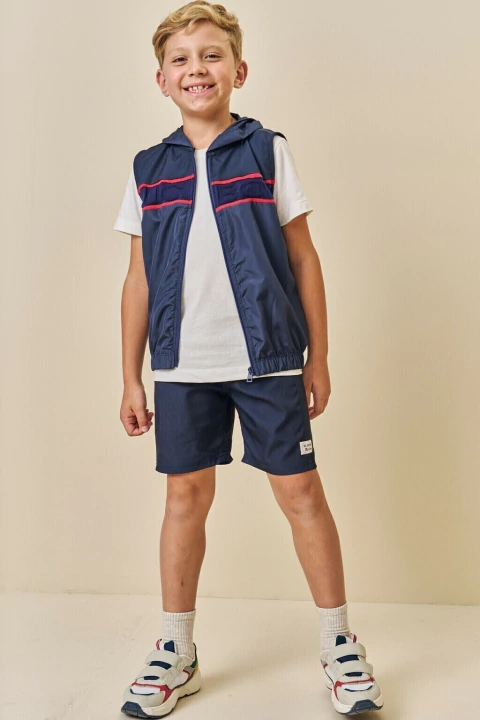 Trio de Camiseta em Meia Malha Colete em Nylon Aspen e Bermuda em Nylon Twill com Elastano Marinho e Vermelho Luc.Boo