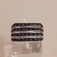 Anillo en plata 925 y pavé de onix negro en internet