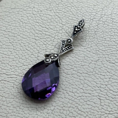 Dije colgante en Plata 925 amatista y Marquesitas B.UC en internet